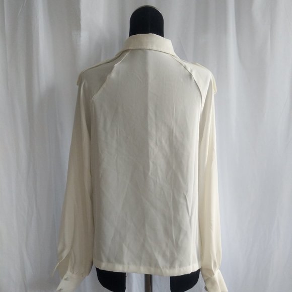 NWT Fashion Union Cream Women's Blouse Size 6 - Picture 2 of 3